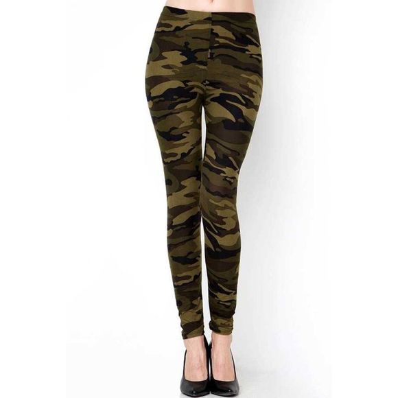 (Plus) Curvy Green Camo Butter Soft Peachskin Full Leggings - Picture 4 of 5